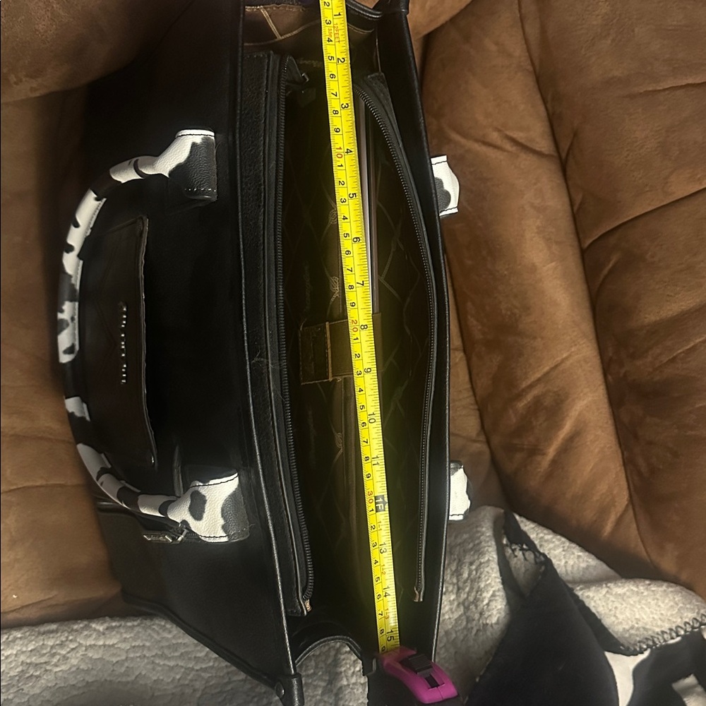 Wrangler Black and White Shoulder Bag - Picture 7 of 8